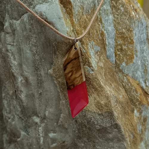 Přívěsek Pearl Coral Red metal olivovník No. 1405