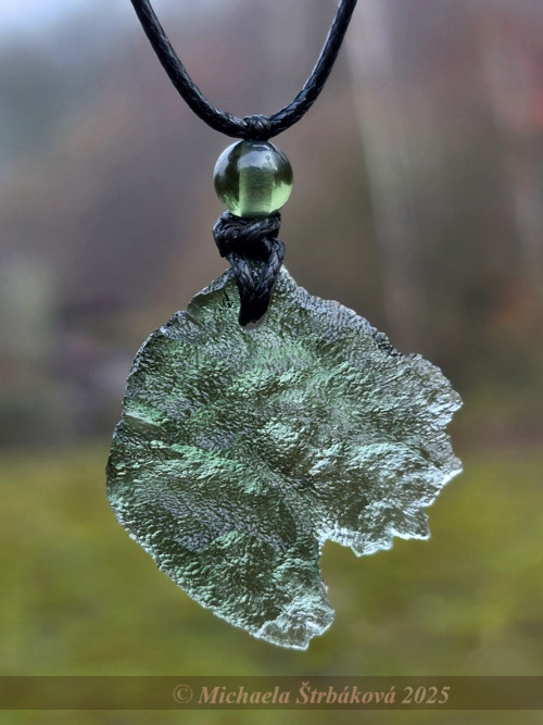 Náhrdelník/amulet s vltavíny UNISEX — foto 1
