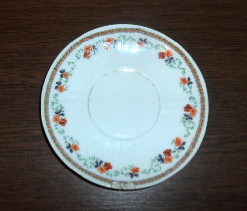 Porcelánový PODŠÁLEK — foto 1