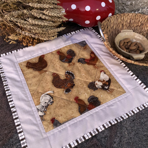 Ubrus slepičky a kohoutci č´44x44 cm