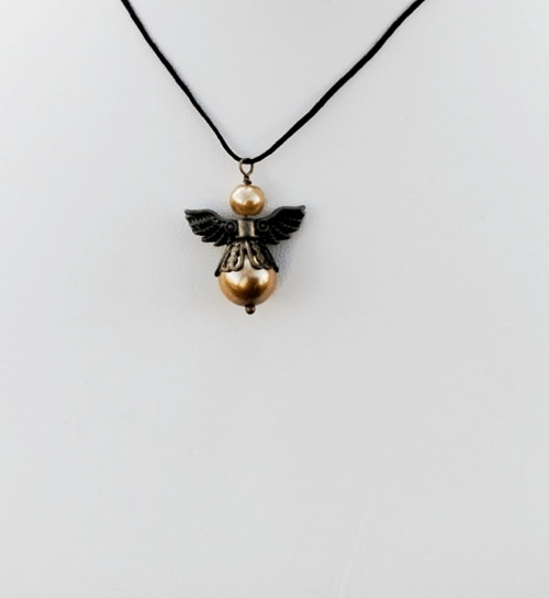 Anděl štěstí náhrdelník talisman na šňůrce