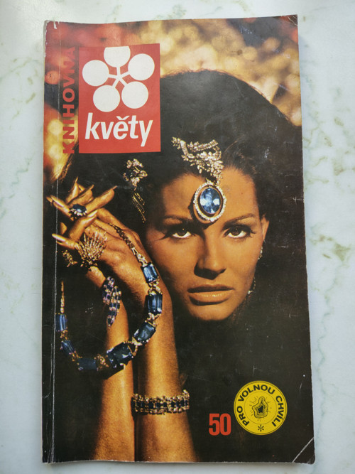 Časopis knihovna Květy 50 / 1992