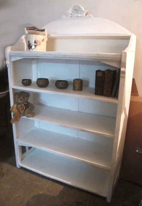 Shabby chic regál