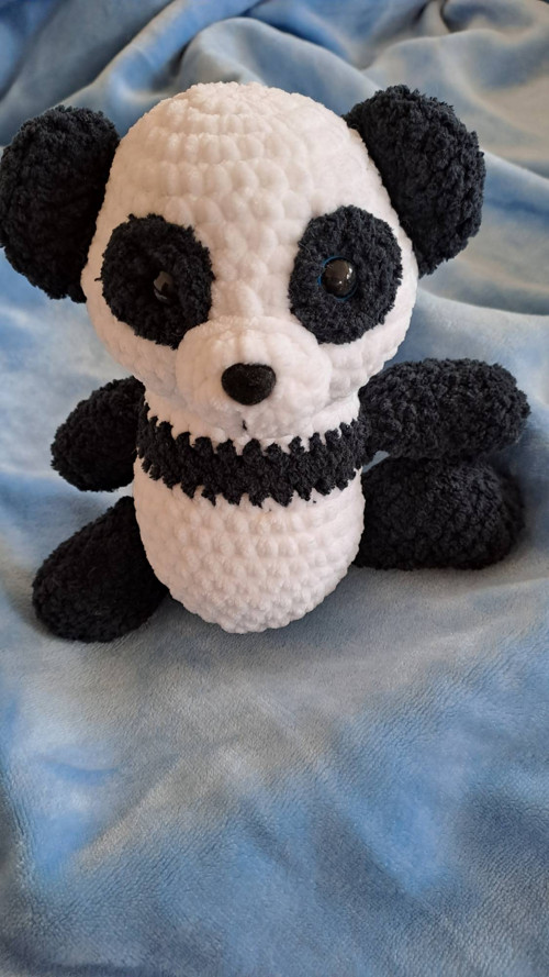 Háčkovaná panda