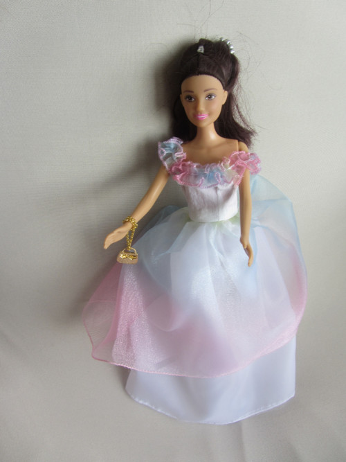 Společenské šaty pro Barbie a j. — foto 1
