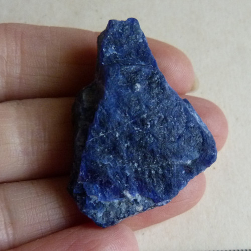 Sodalit surový - 4,4 cm - Extra!