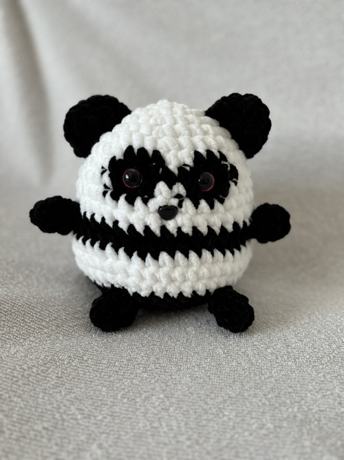 Háčkovaná panda