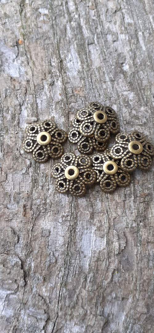 Kovový kaplík 12 x 1 mm, starobronz
