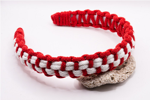 Čelenka do vlasů macramé
