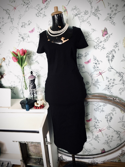 Little black dress — foto 1