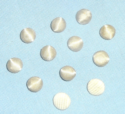 12x starožitné KNOFLÍKY potahované