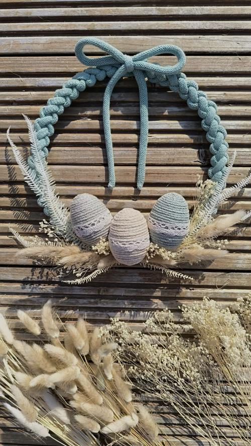 Macramé jarní věnec na dveře