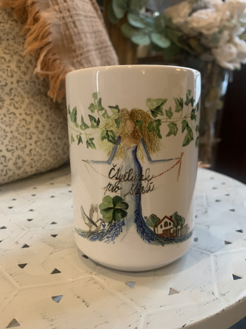 Porcelánový hrníček Čtyřlístek pro štěstí