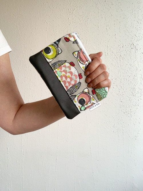 Taštička se sovou