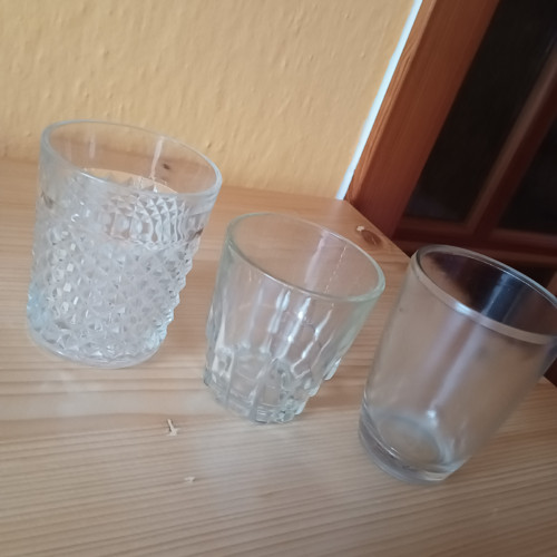 Tři skleničky