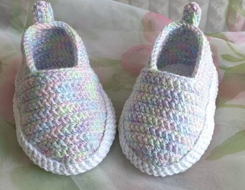 Háčkované botičky / espadrilky třpytivé