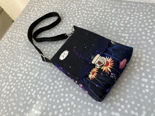 Malá crossbody — foto 1
