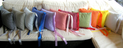 Farebné vankúšiky do detskej postieľky
