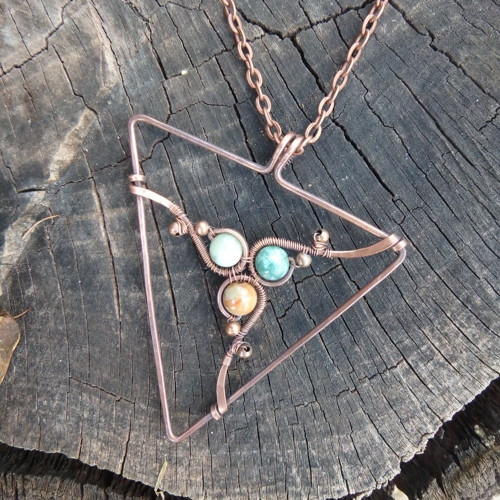Náhrdelník - amulet s acháty