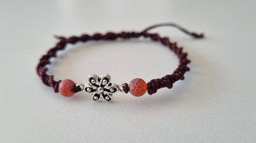Shamballa náramek s achátem a kovovou kytičkou