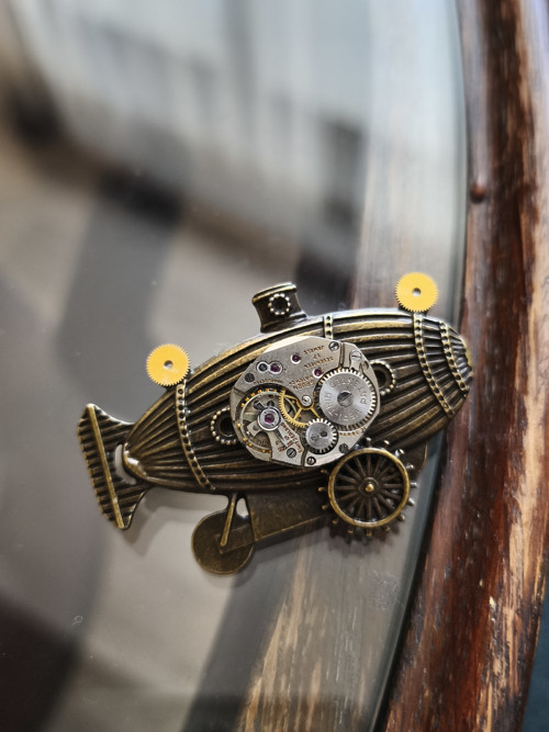 Vzducholoď, steampunková brož II