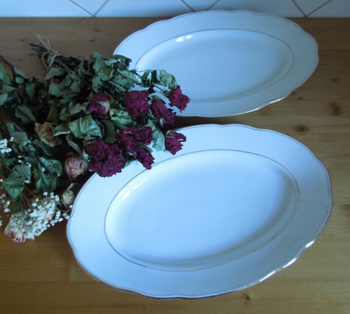 Retro značené porcelánové tácy