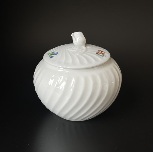 Nymphenburg Starožitná porcelánová cukřenka