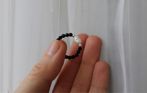 Minerální prstýnek, spinel + říční perla