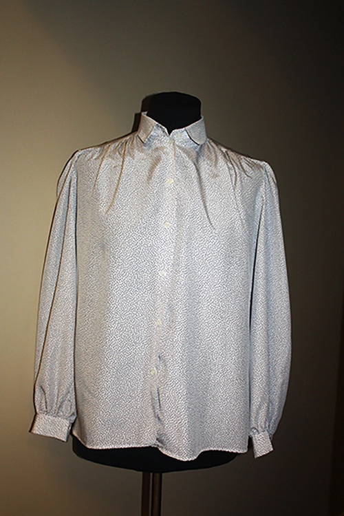 Halenka vintage s puntíky, vel. M-L