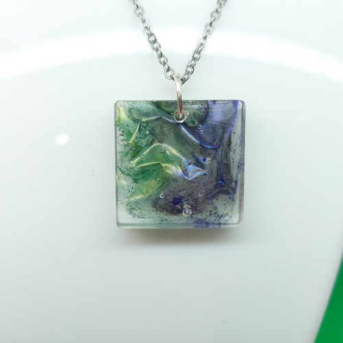 Čtvercový přívěsek s 3d efektem, hranatý /25044/