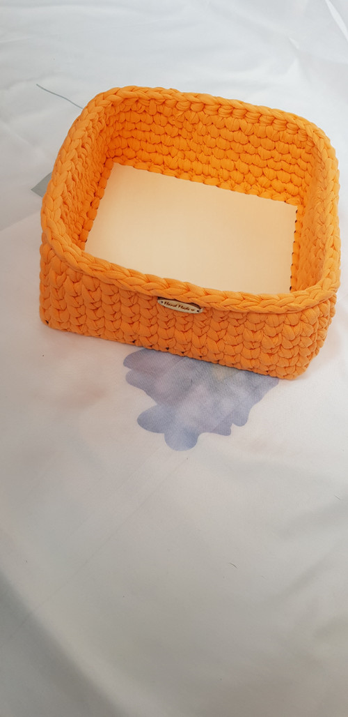 Oranžový košík
