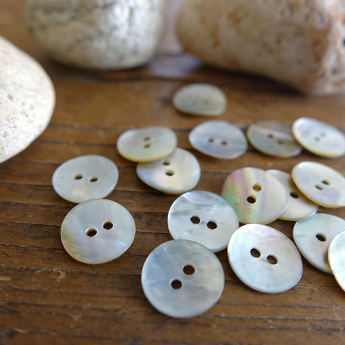 Knoflíky perleťové - cena za 1 ks