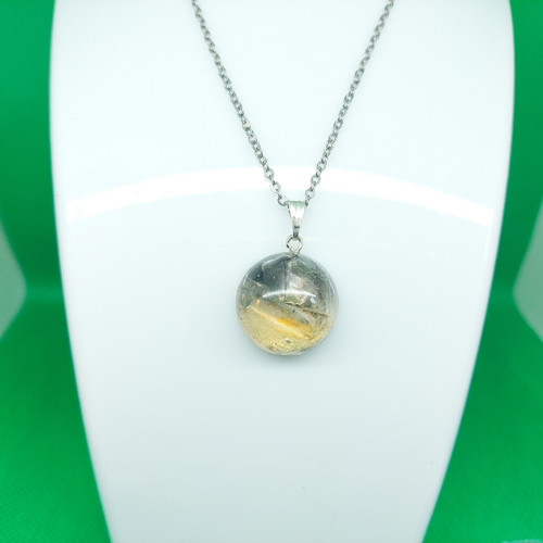 Půlkulatý přívěsek s 3d efektem,vypouklý /25054/