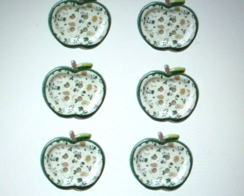 Plastové knoflíčky jablíčko 25 mm (1ks)