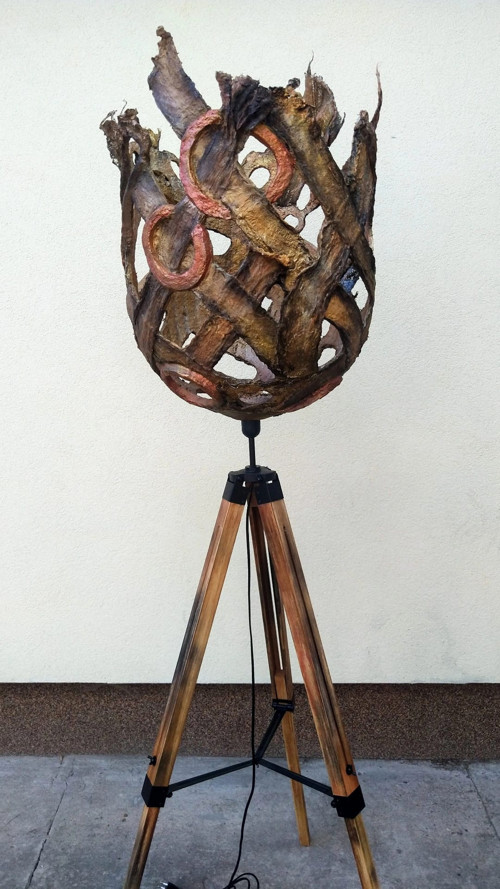 Propletená, Intertwined