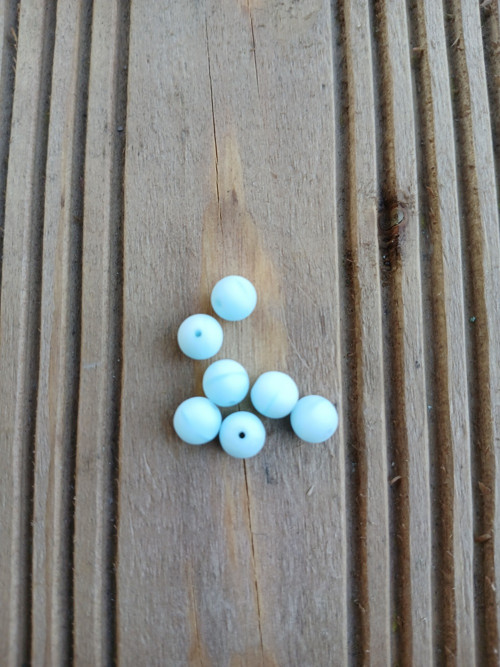 Skleněný korálek 6 mm modrý