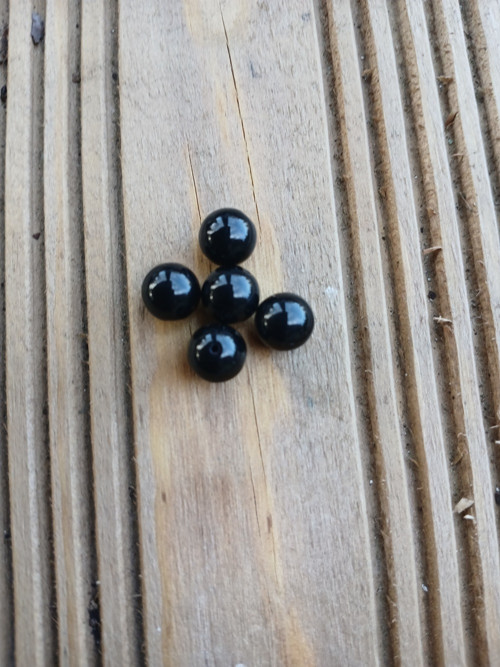 Skleněný korálek 8 mm černý