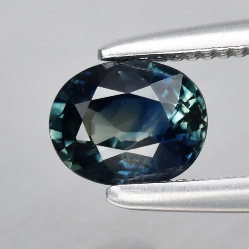 Zafír 0,45 ct, 5,0x4,0x2,6 mm