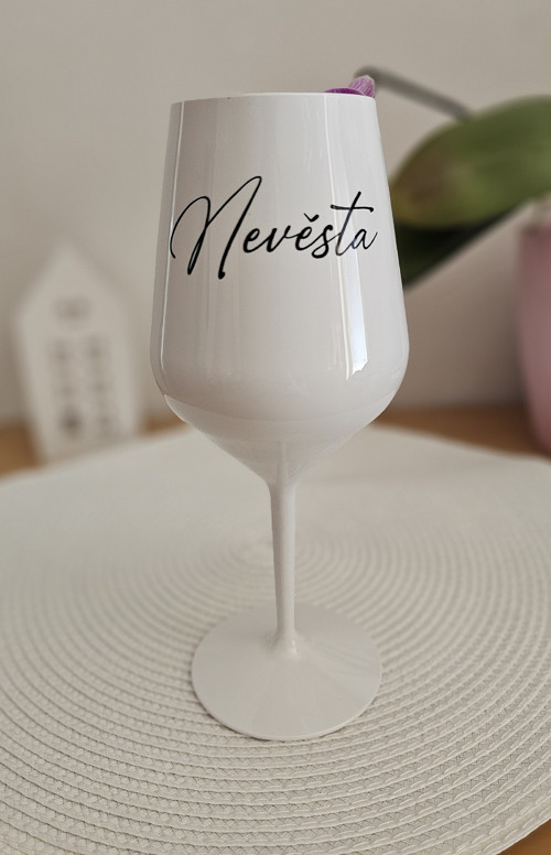 Bílá plastová sklenička Nevěsta