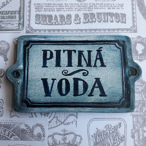 Pitná voda- keramická cedulka