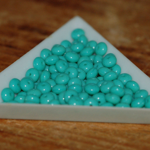 Tyrkysové rondelky mačkané 8 x 7 mm