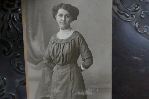 Řetízek...starožitná kabinetní fotografie