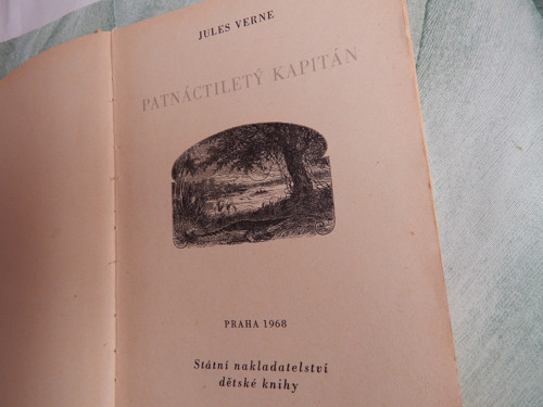 Julius Verne - PATNÁCTILETÝ KAPITÁN