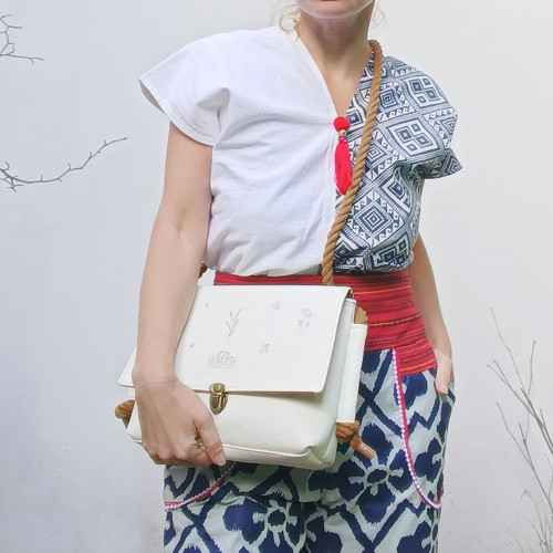 WHITE bag engraved — foto 1