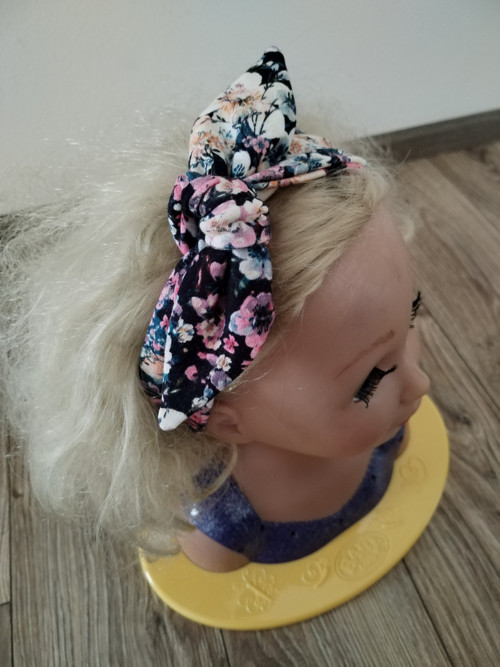 Čelenka pin up