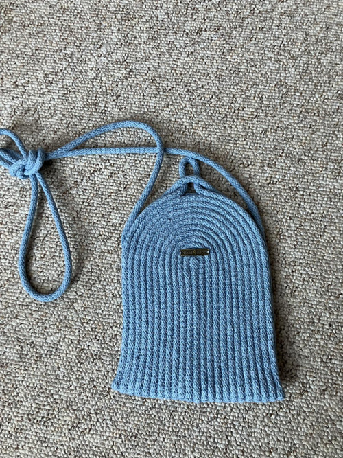 Crossbody v barvě čekanka