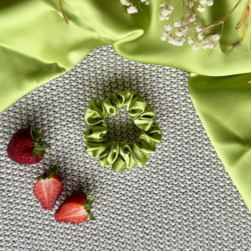LIME - hedvábná scrunchie MINI — foto 1