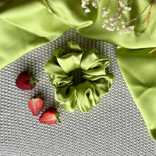 LIME - hedvábná scrunchie JUMBO