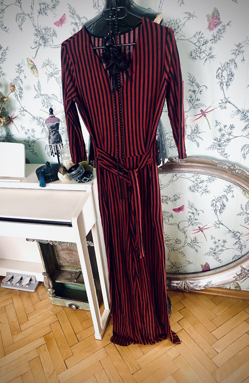 Overal proužky, dandy look — foto 1