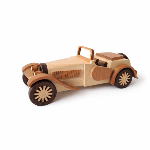 Sport car - auto z bukového dřeva